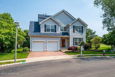 37 Muirfield Blvd, Monroe, NJ 08831