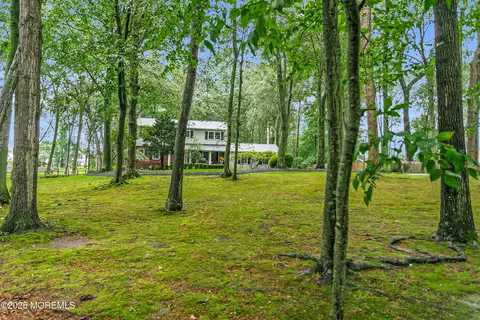 264 Sunnyside Rd, Lincroft, NJ 07738