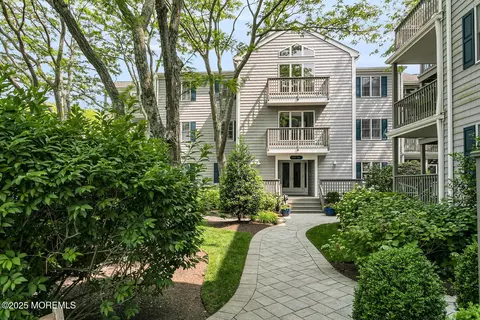 93 Bay Point Harbour, Point Pleasant, NJ 08742