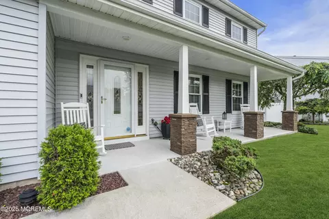 32 Kiwi Loop, Howell, NJ 07731 photo 3