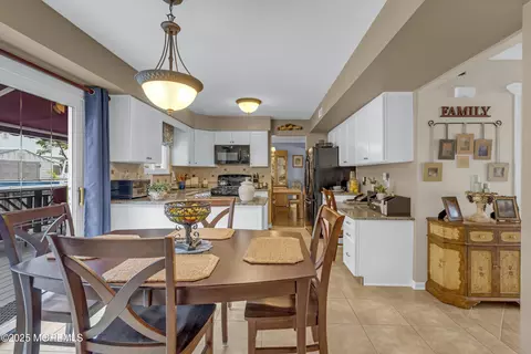 32 Kiwi Loop, Howell, NJ 07731 photo 16