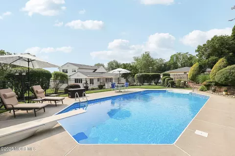6 Kipp Ct, Wayne, NJ 07470 photo 3