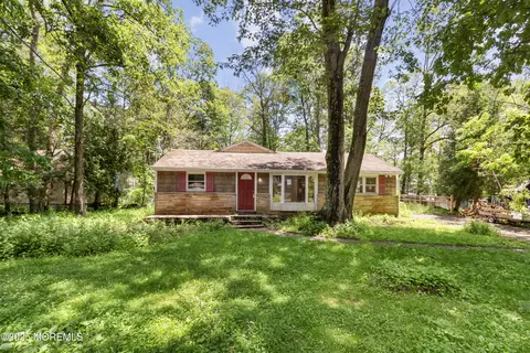 508 Tahama Rd, Vernon, NJ 07462