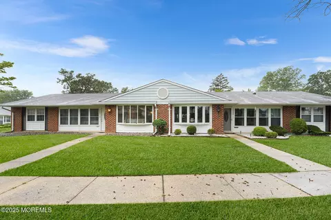 1058 Argyll Cir # A, Lakewood, NJ 08701