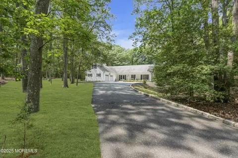2123 Baileys Corner Rd, Wall, NJ 07719