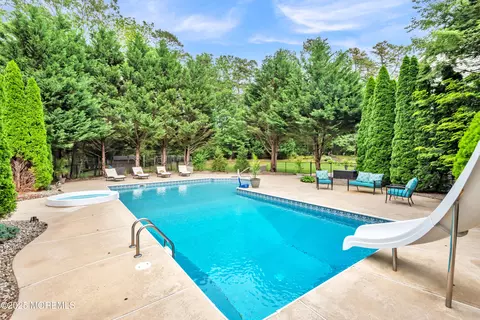 Exterior - 15 Conor Rd, Jackson, NJ 08527 photo 6 of 11