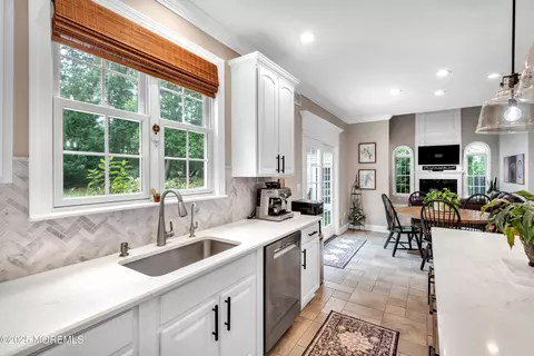 Kitchen - 15 Conor Rd, Jackson, NJ 08527 photo 8 of 11