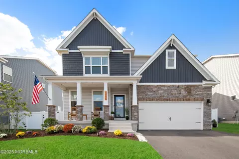 225 Ashburn Ave, Manahawkin, NJ 08050