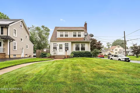 124 Mckinnon St, Piscataway, NJ 08854