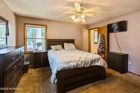 Bedroom - 214 Conifer Dr, Forked River, NJ 08731 photo 4 of 4