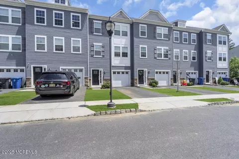 904 Rio Grande Dr, Toms River, NJ 08755
