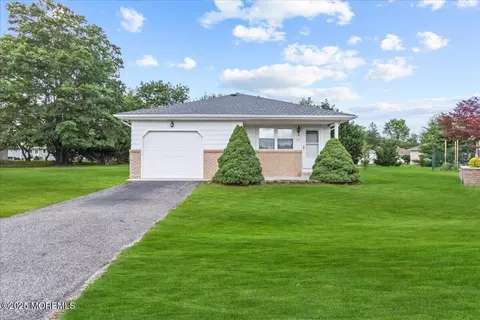 311 St Vincent Ct, Toms River, NJ 08757