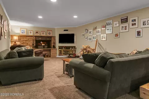 1 Van Cir, Rumson, NJ 07760 photo 23