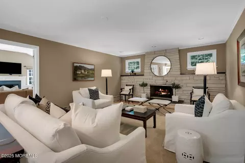1 Van Cir, Rumson, NJ 07760 photo 11