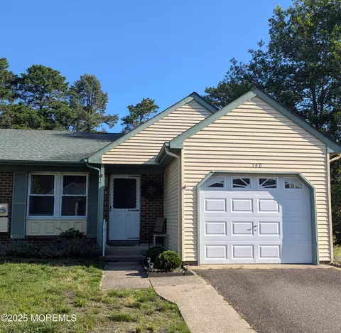 14 B Birchwood Dr, Whiting, NJ 08759