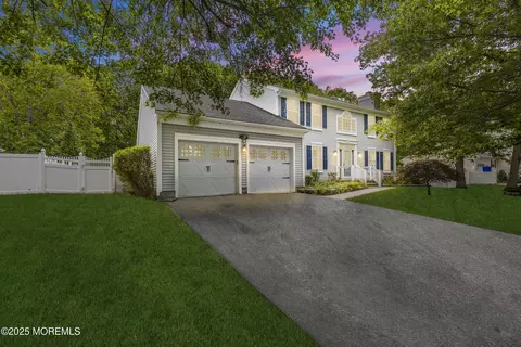 1908 White Knoll Dr, Toms River, NJ 08755