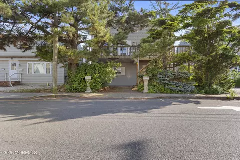 416 Dock Rd, Beach Haven, NJ 08008