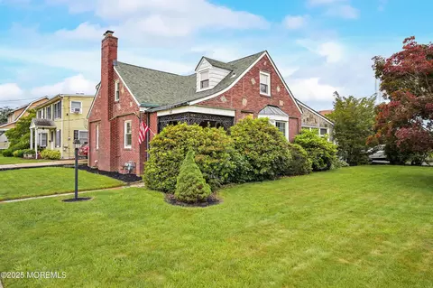 29 Booream Ave, Milltown, NJ 08850