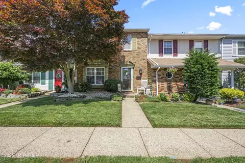 113 Kingsley Way, Freehold, NJ 07728