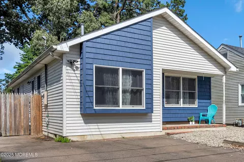 1506 Beverly Rd, Forked River, NJ 08731