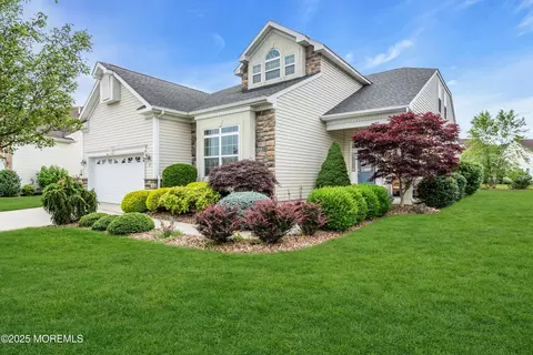 7 Bay Head Ct, Waretown, NJ 08758