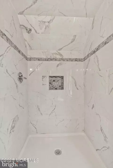 Bath - 308 5th Ave, Glendora, NJ 08029 photo 3 of 3