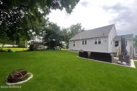 Exterior - 308 5th Ave, Glendora, NJ 08029 photo 5 of 7