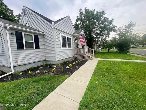 Exterior - 308 5th Ave, Glendora, NJ 08029 photo 4 of 7