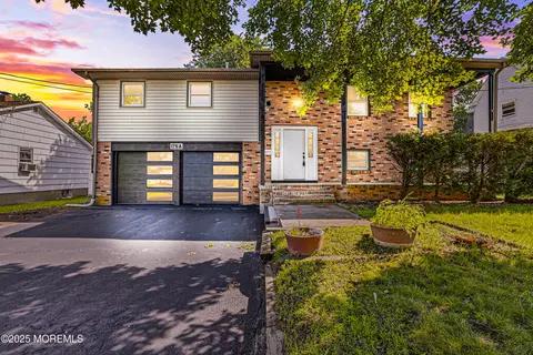 179 Buckelew Ave # A, Jamesburg, NJ 08831