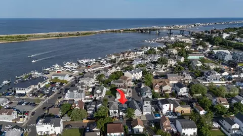 View/Area - 30 Cornwall St, Highlands, NJ 07732 photo 3 of 3