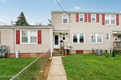 40 Barker Ave, Eatontown, NJ 07724