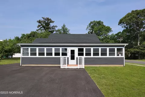 506 Lloyd Rd, Toms River, NJ 08753