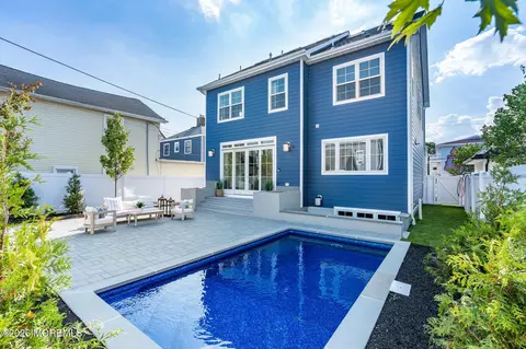 1006 Heck St, Asbury Park, NJ 07712