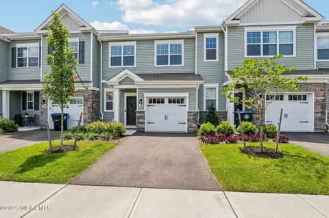 12 Coburgh Dr, Wall Township, NJ 07727