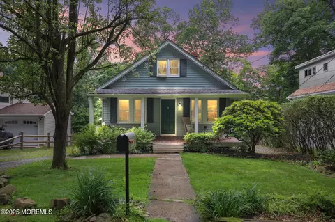 148 Reservoir Rd, Hopewell, NJ 08525