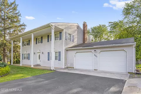231 Sycamore Ave, Freehold, NJ 07728