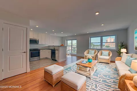 1706 Park Ave #4A, Asbury Park, NJ 07712