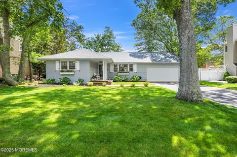 2120 Frances Dr, Point Pleasant, NJ 08742