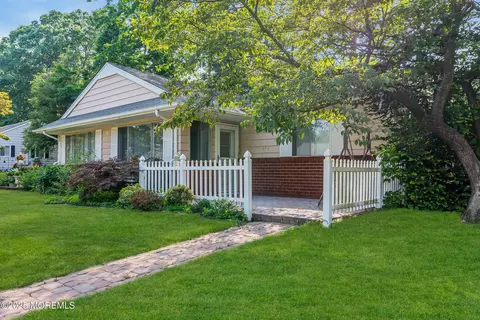 16 Mallard St # A, Manchester, NJ 08759