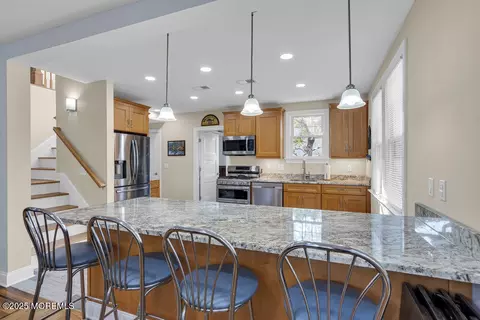 700 Halliard Ave, Beachwood, NJ 08722