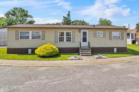 115 Douglas Dr, Jackson, NJ 08527