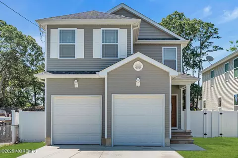 626 Anthony Ave, Toms River, NJ 08753