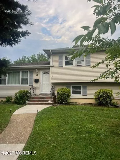 3 Garden Ter, West Long Branch, NJ 07764