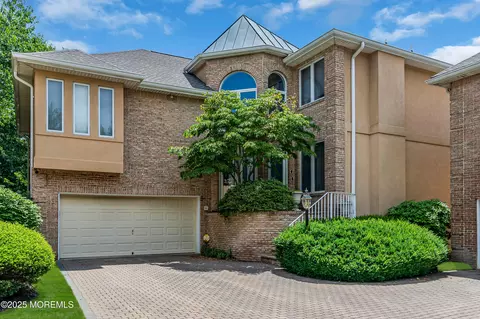 181 Haciendo Ct, Holmdel, NJ 07733