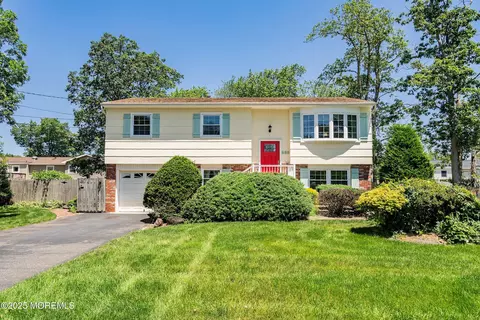 235 Long Branch Ave, Bayville, NJ 08721