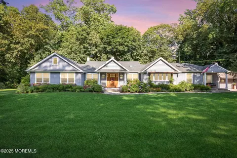 21 The Trl, Middletown, NJ 07748