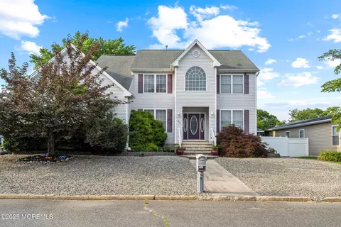 308 Pine Forest Ln, Forked River, NJ 08731
