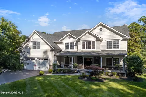 19 Old Phalanx Rd, Lincroft, NJ 07738