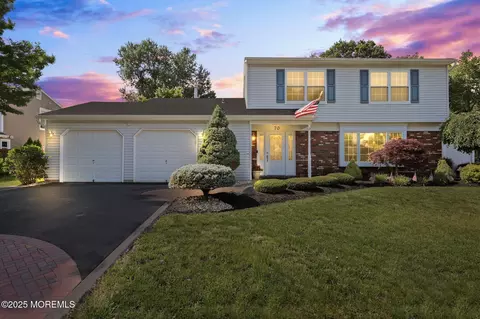 70 Appletree Rd, Howell, NJ 07731