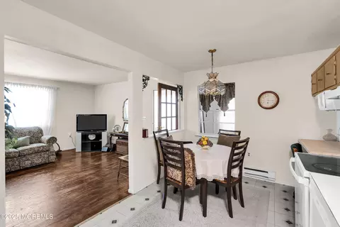 Dining - 197 Laurel Pl #A, Whiting, NJ 08759 photo 1 of 2